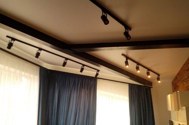 Матовый или сатиновый натяжной потолок: что лучше, в чем разница, фото и отзывы
