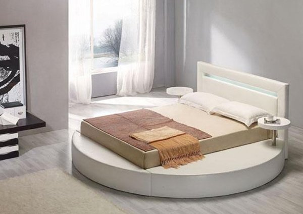 round bed upholstered