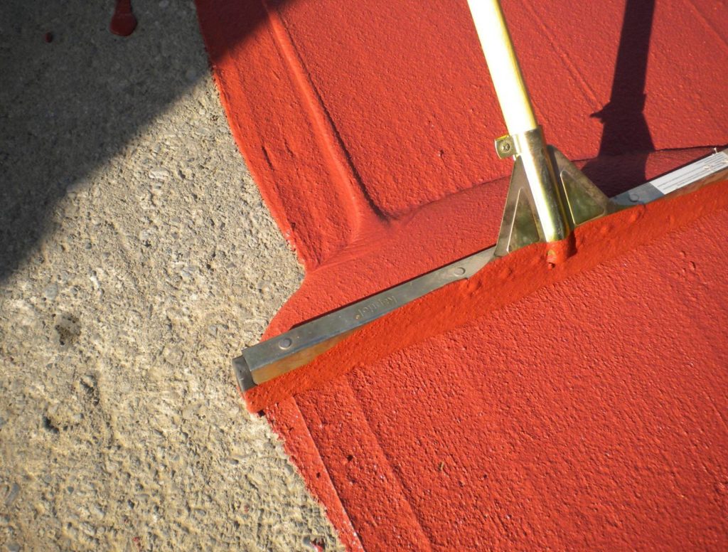Резиновая краска по бетону