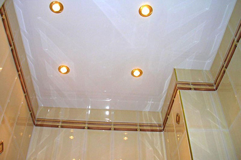 Натяжной потолок в ванной - Освещение и подсветка